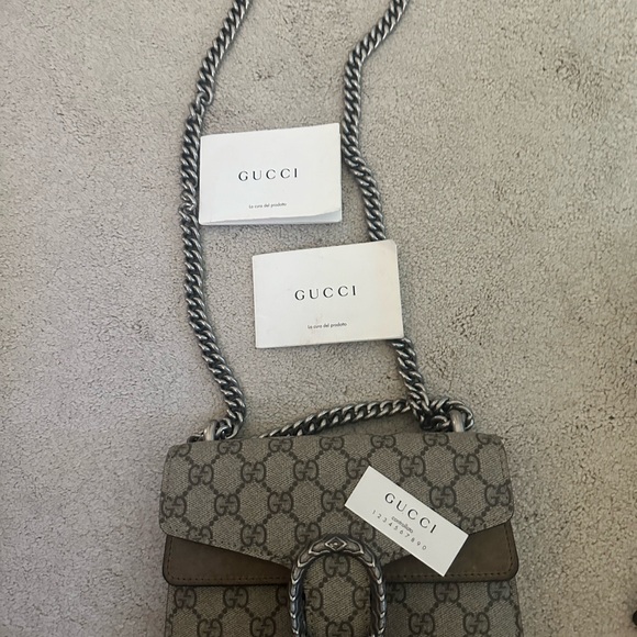 100% authentic like new Gucci Dionysus Medium GG Supreme Monogram Shoulder Bag - Picture 6 of 9